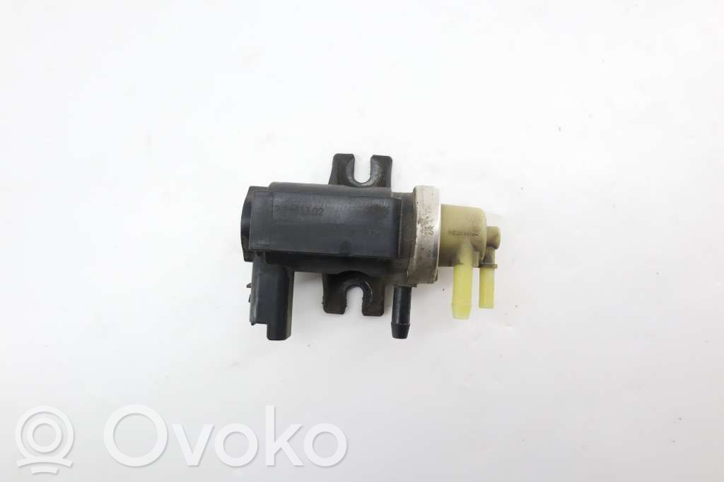 Volvo V70 Válvula de vacío 