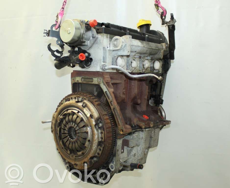 Nissan NV200 Двигатель 