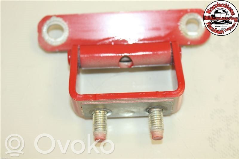 KIA Soul Tailgate/trunk/boot hinge 