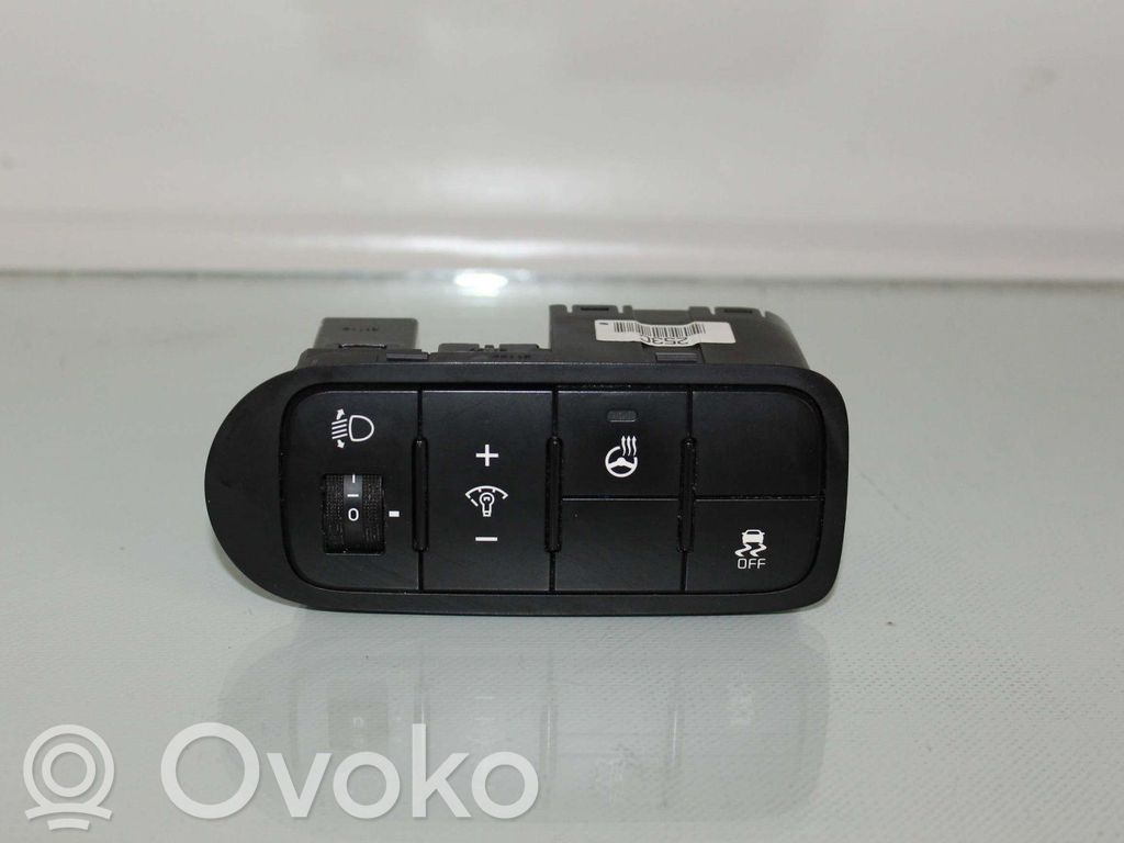 KIA Carens III Przyciski multifunkcyjne 