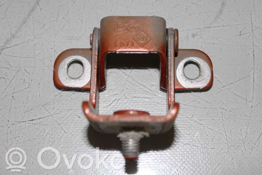 Renault Captur Tailgate/trunk/boot hinge 