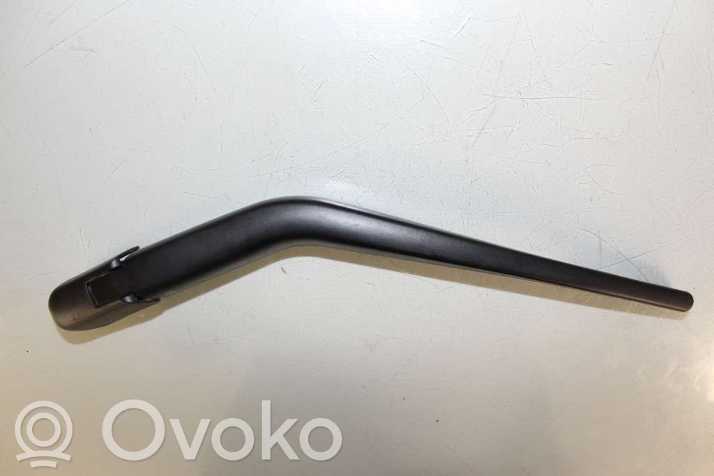 Nissan Note (E12) Ramię wycieraczki szyby tylnej 