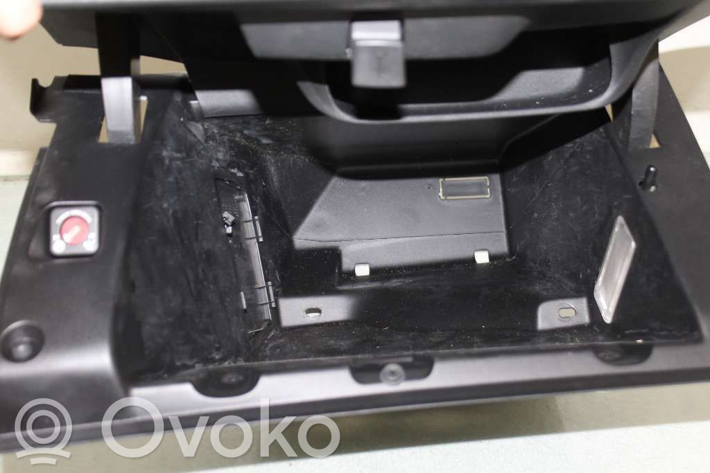 Peugeot 208 I Juego guantera 