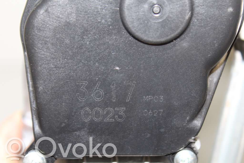 Nissan Note (E12) Wiper motor 