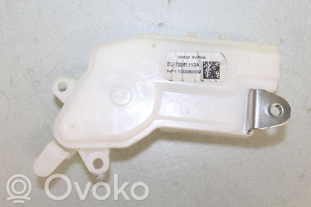 Nissan Note (E12) Bagāžnieks slēdzene 