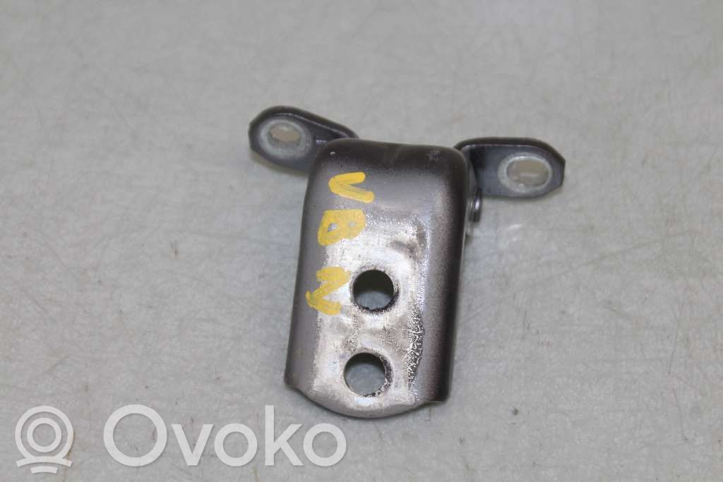 Nissan Note (E12) Rear door lower hinge 