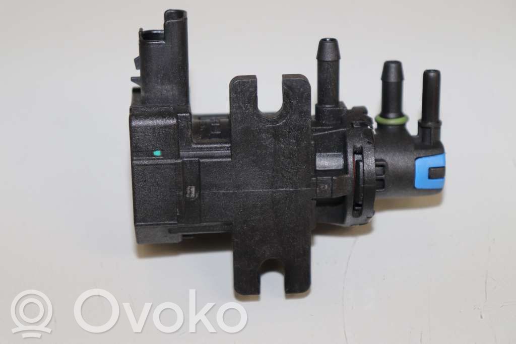 Válvula de vacío   SU001A2468,9801887680