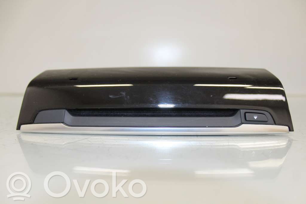 Mazda 6 Radio / CD-Player / DVD-Player / Navigation 