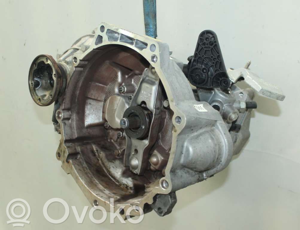 Volkswagen Golf VII Manualna 6-biegowa skrzynia biegów 