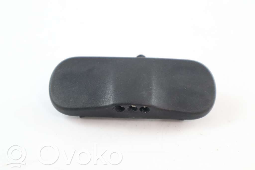 Volkswagen Amarok Dysza spryskiwacza szyby przedniej / czołowej 