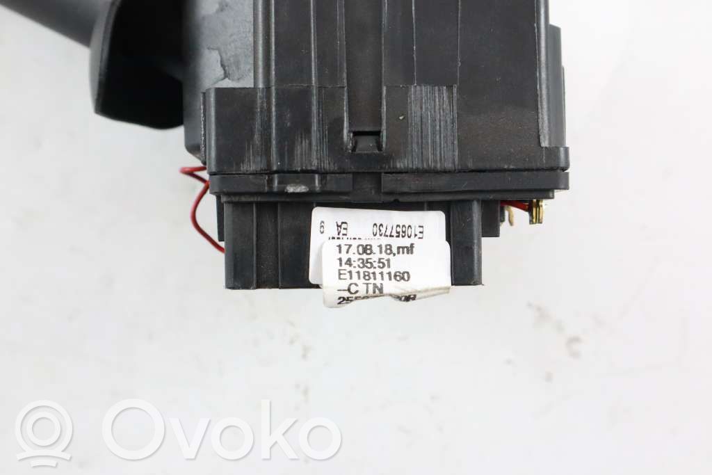 Dacia Dokker Palanca de control del limpiaparabrisas 