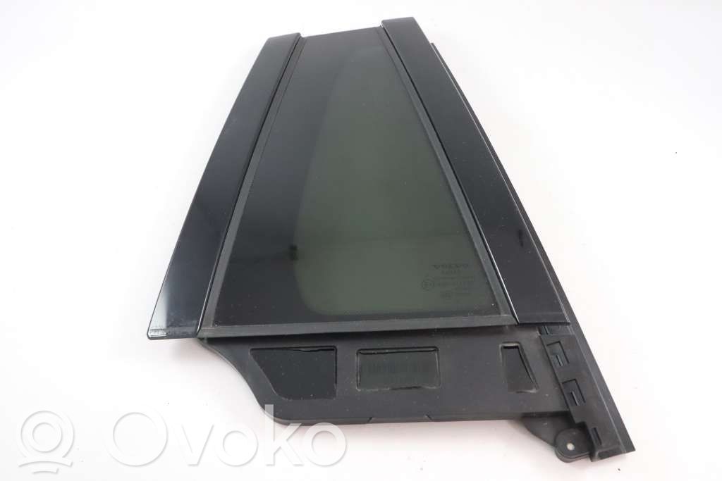 Volvo V60 Ventanilla de ventilación de la puerta trasera 