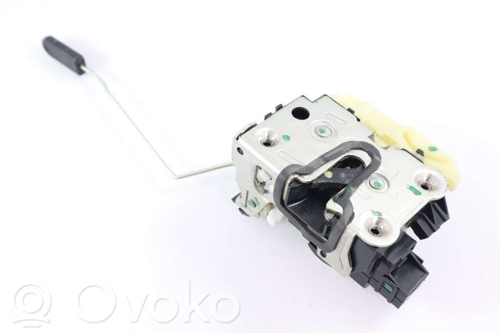 Dacia Duster Front door lock 