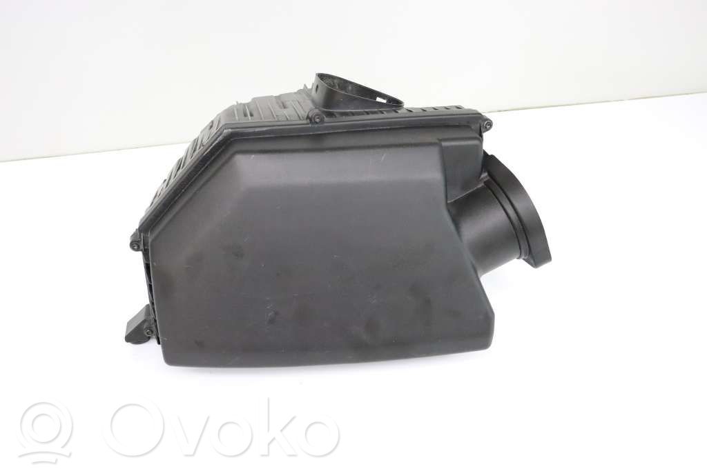 Volvo V70 Air filter box 