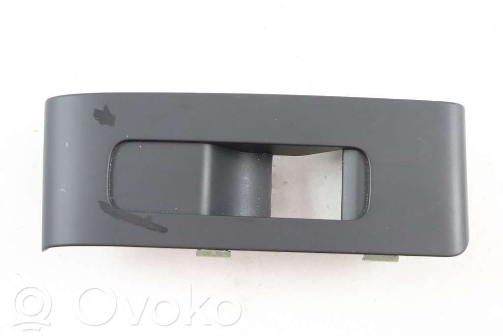 Volvo XC40 Front door trim bar 