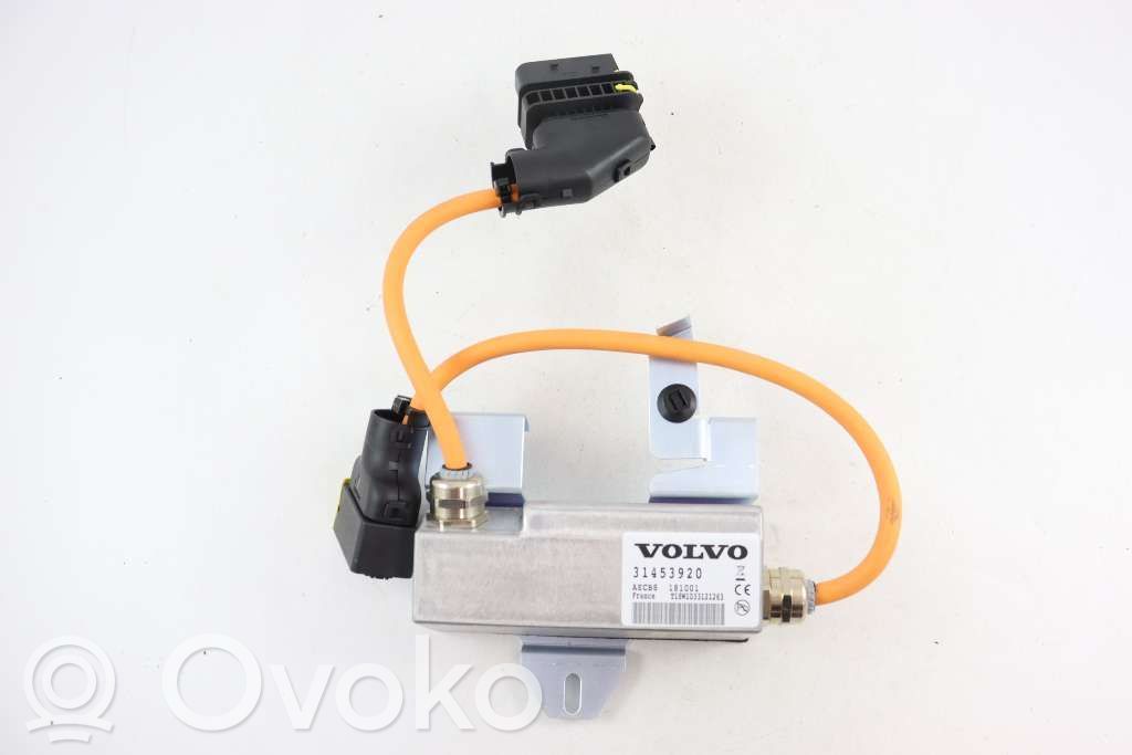 Volvo V60 Battery charger (optional) 