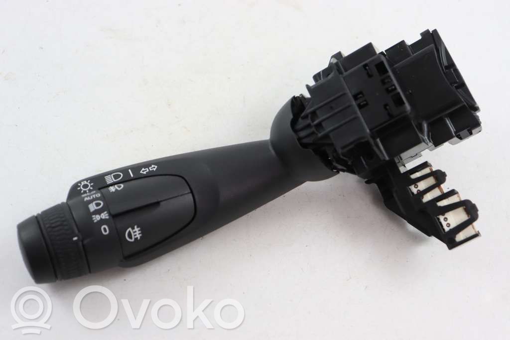 Volvo XC40 Palanca de intermitentes 