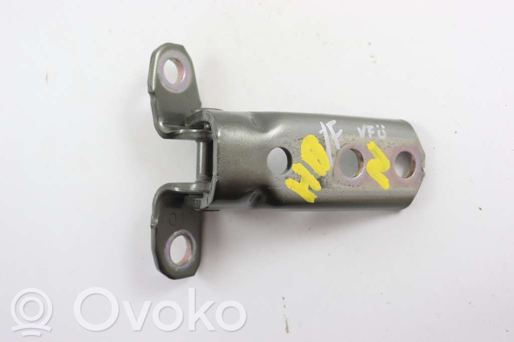 Mitsubishi L200 Front door upper hinge 