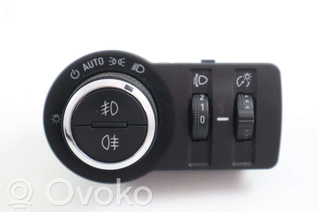 Chevrolet Trax Light switch 