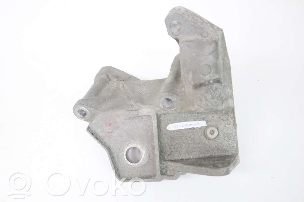 Engine mounting bracket   30793561,6G926P096FC