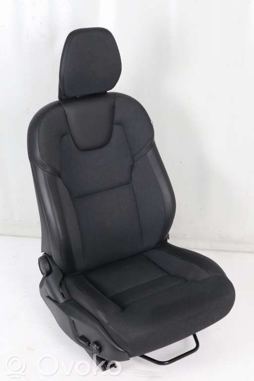 Volvo V90 Cross Country Front passenger seat 