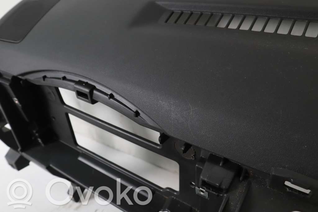 Nissan Navara D40 Deska rozdzielcza 