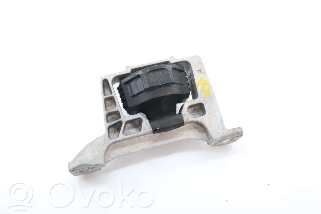 Engine mount bracket   31401726
