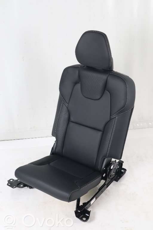 Third row seats   RC0R