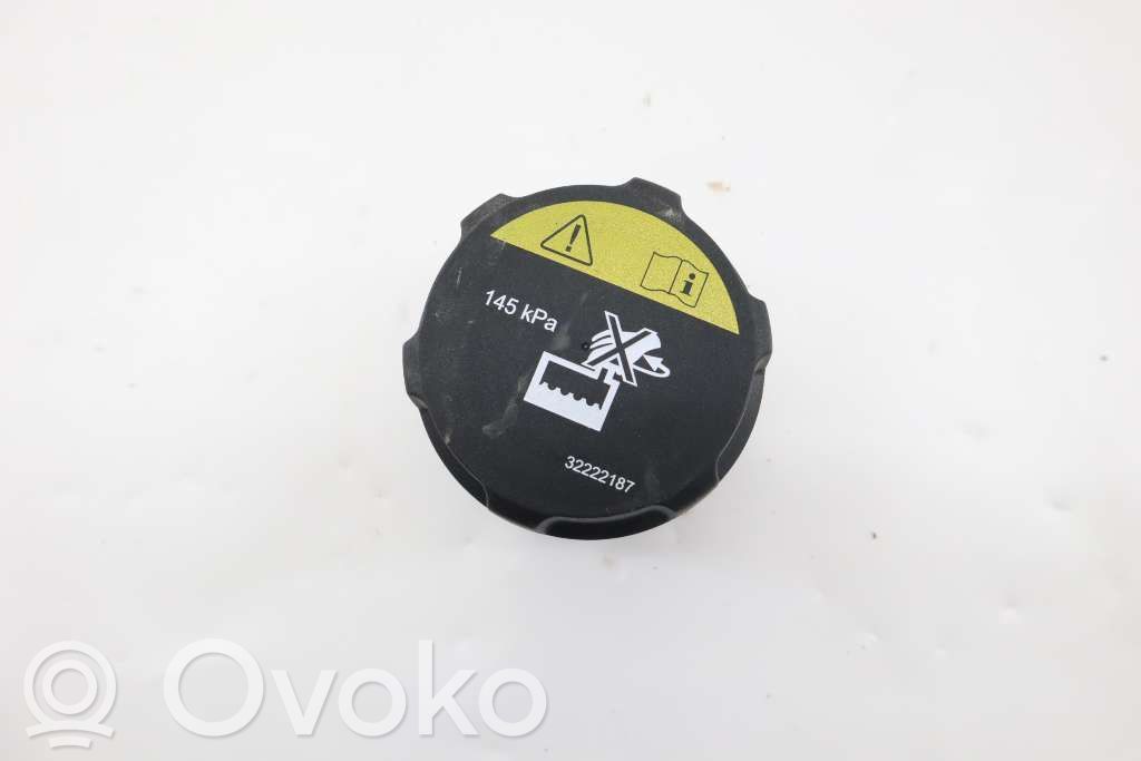 Volvo C40 Korek zbiornika wyrównawczego chłodziwa 