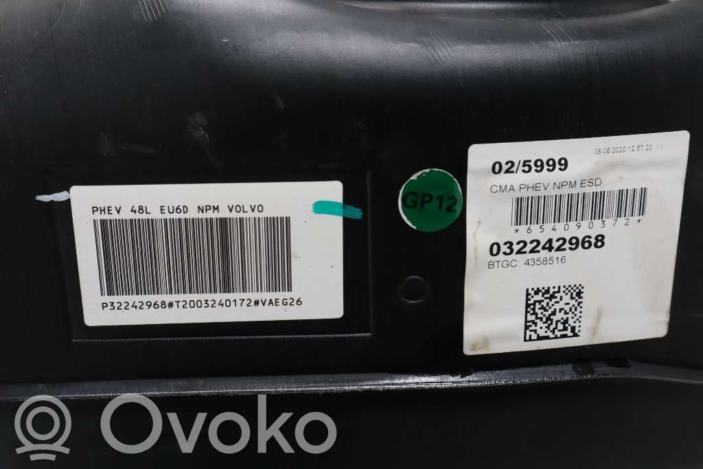 Volvo XC40 Polttoainesäiliö 