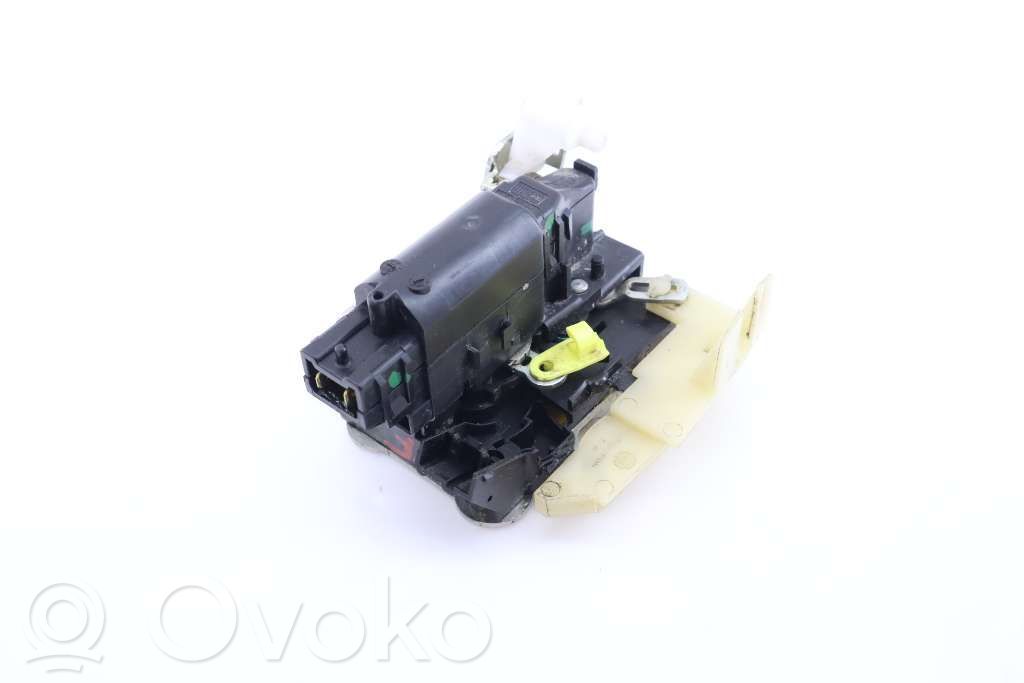 Dacia Duster Front door lock 