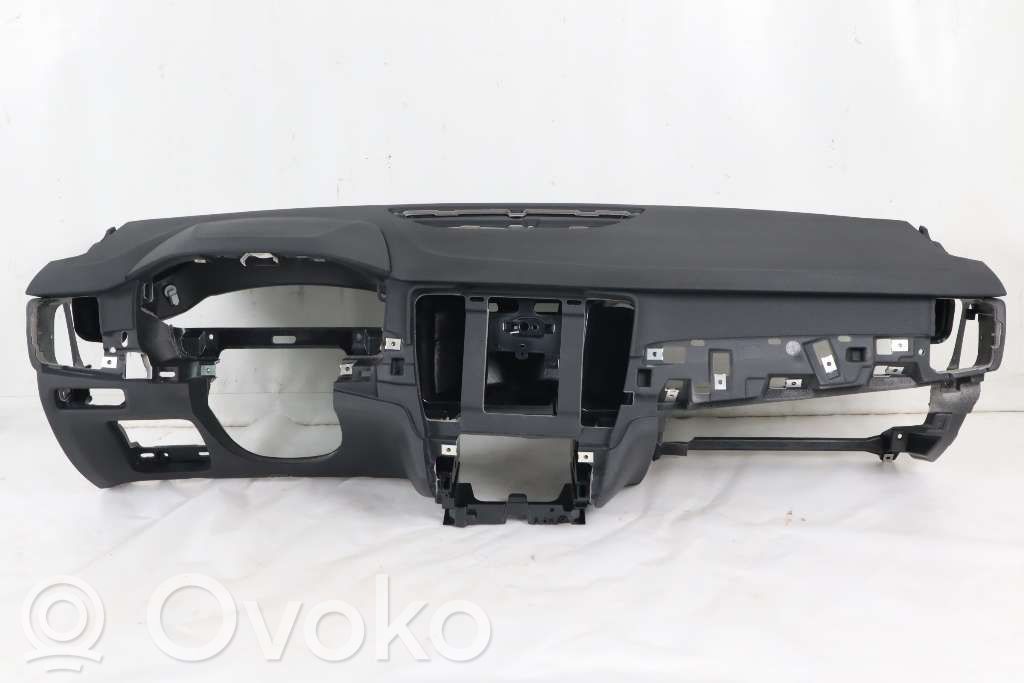 Volvo S90, V90 Panel de instrumentos 