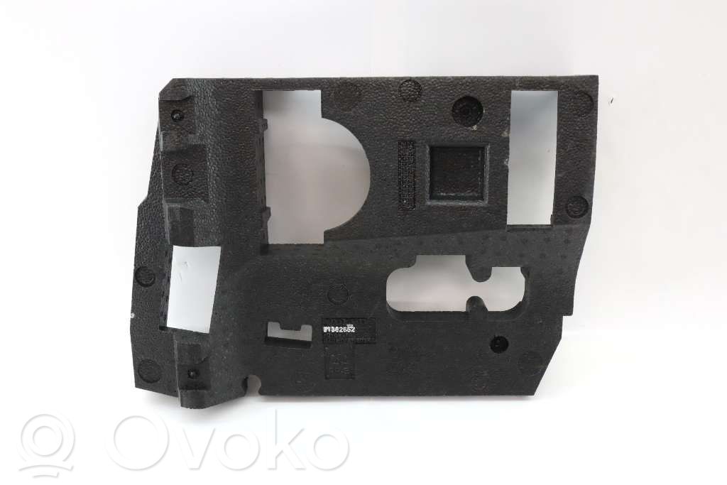 Volvo XC90 Tool box 