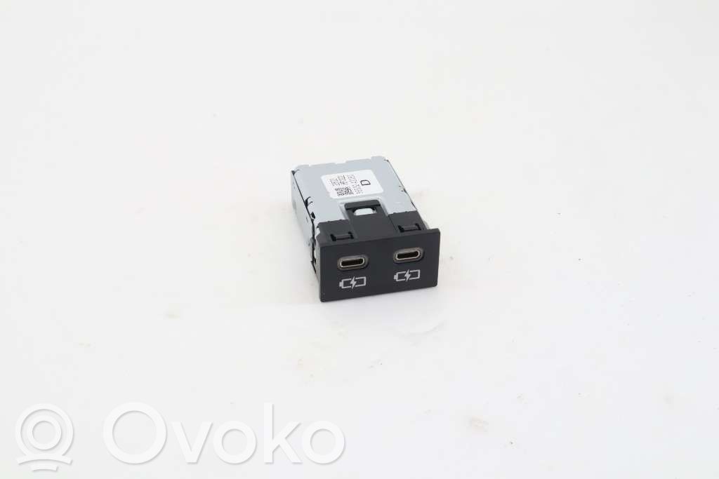 Enchufe conector USB   8553242050,8553242050