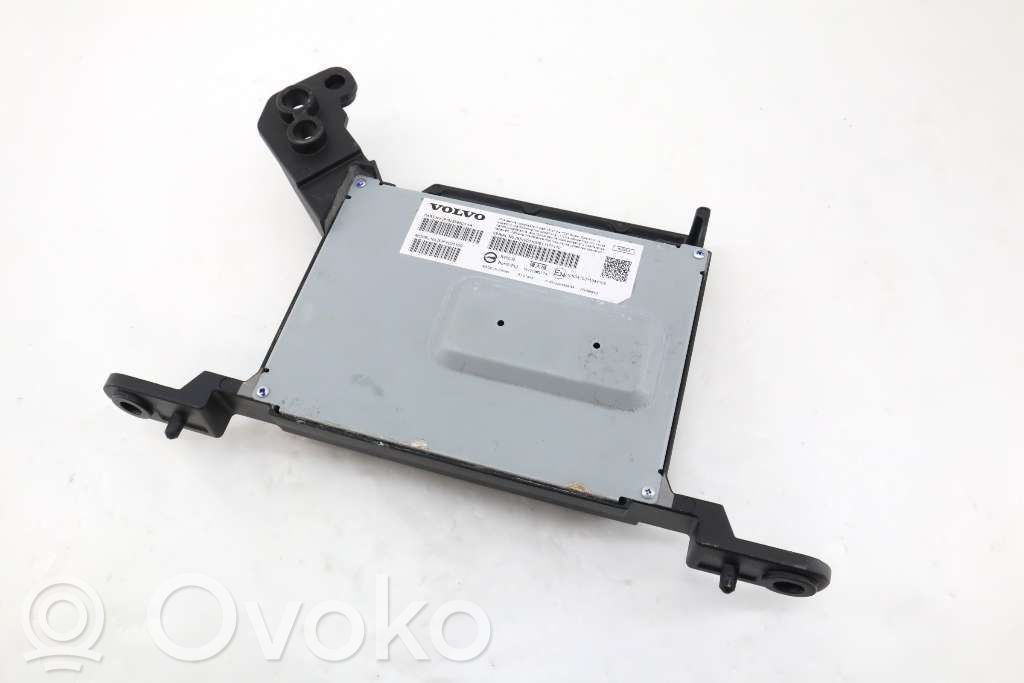 Volvo V90 Cross Country Garso stiprintuvas 