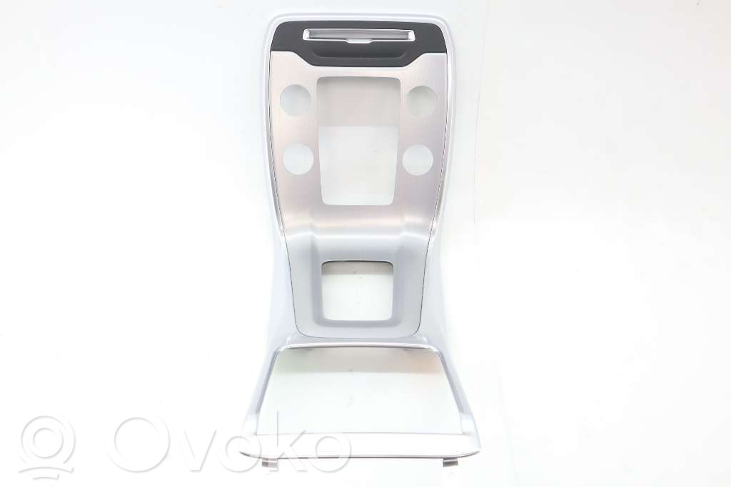 Volvo V70 Dashboard glove box trim 