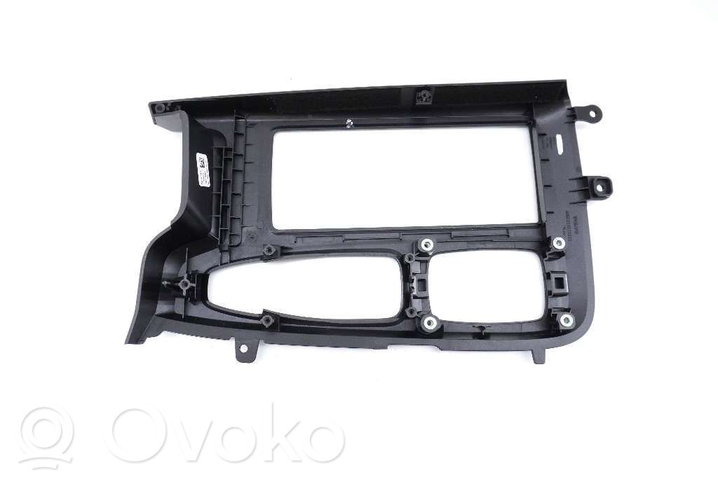 Volvo V60 Ramka drążka zmiany biegów 