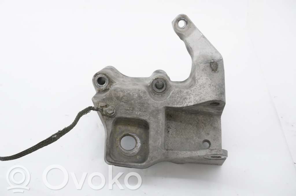Engine mounting bracket   31401633,31401633