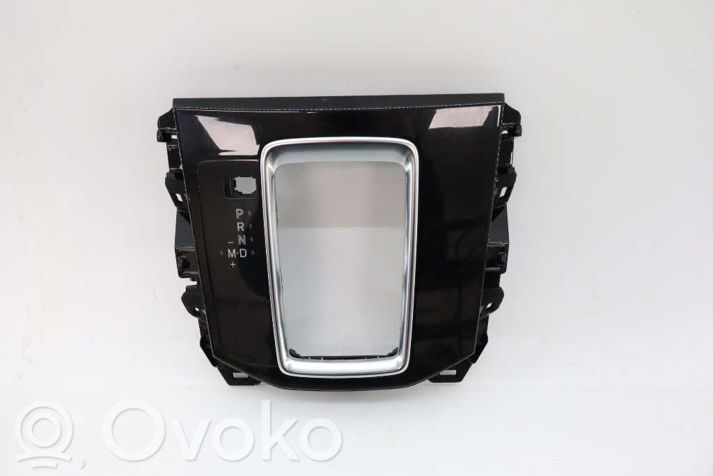 Mazda CX-5 II Moldura del panel 