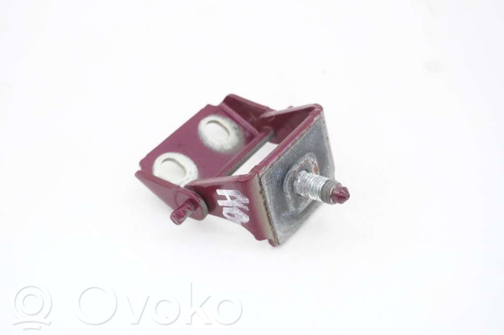 Ford Fiesta Tailgate/trunk/boot hinge 