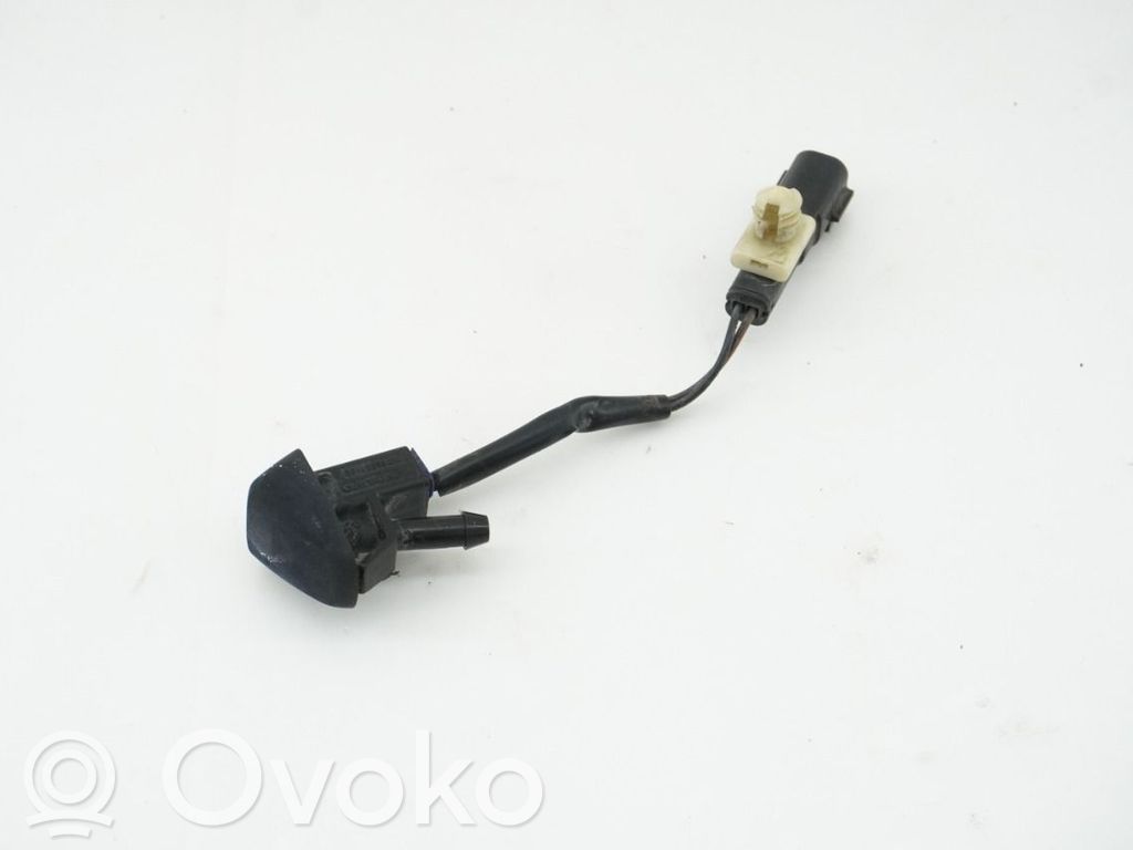 Volvo V70 Dysza spryskiwacza szyby przedniej / czołowej 