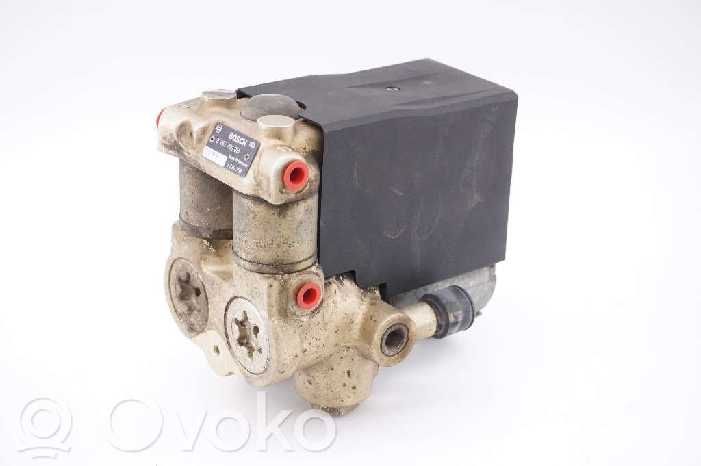 Volvo 740 ABS Pump 