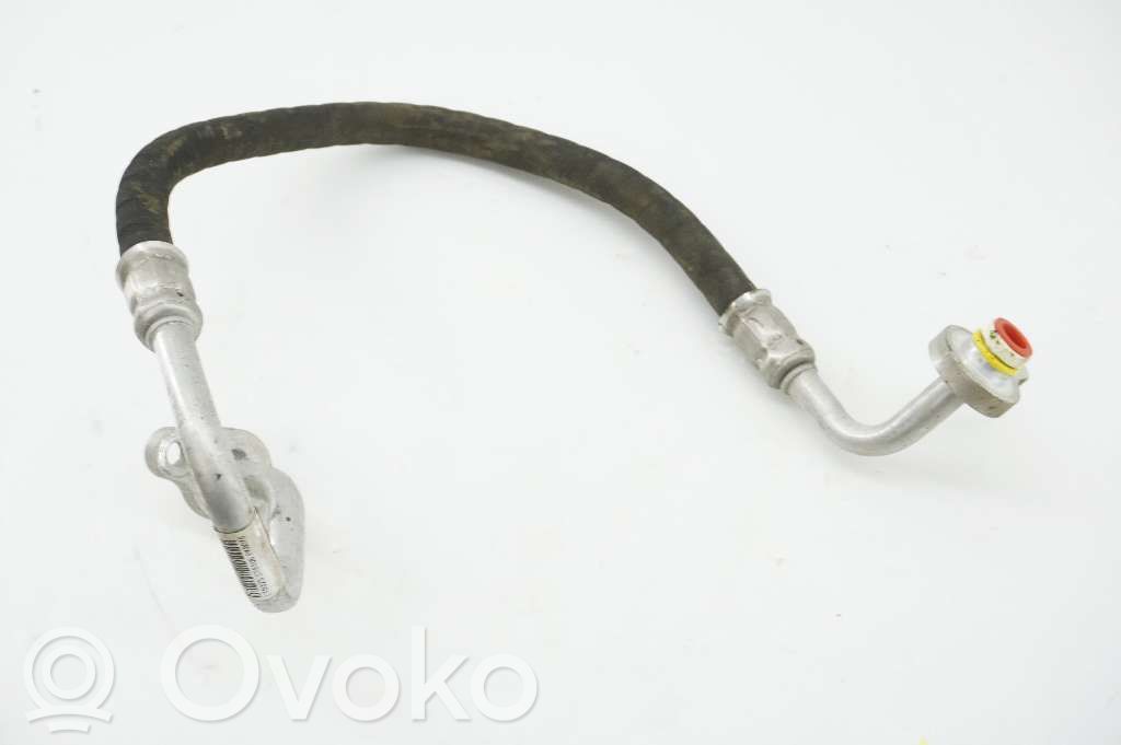 Ilmastointilaitteen putki (A/C)   31369331,31369331