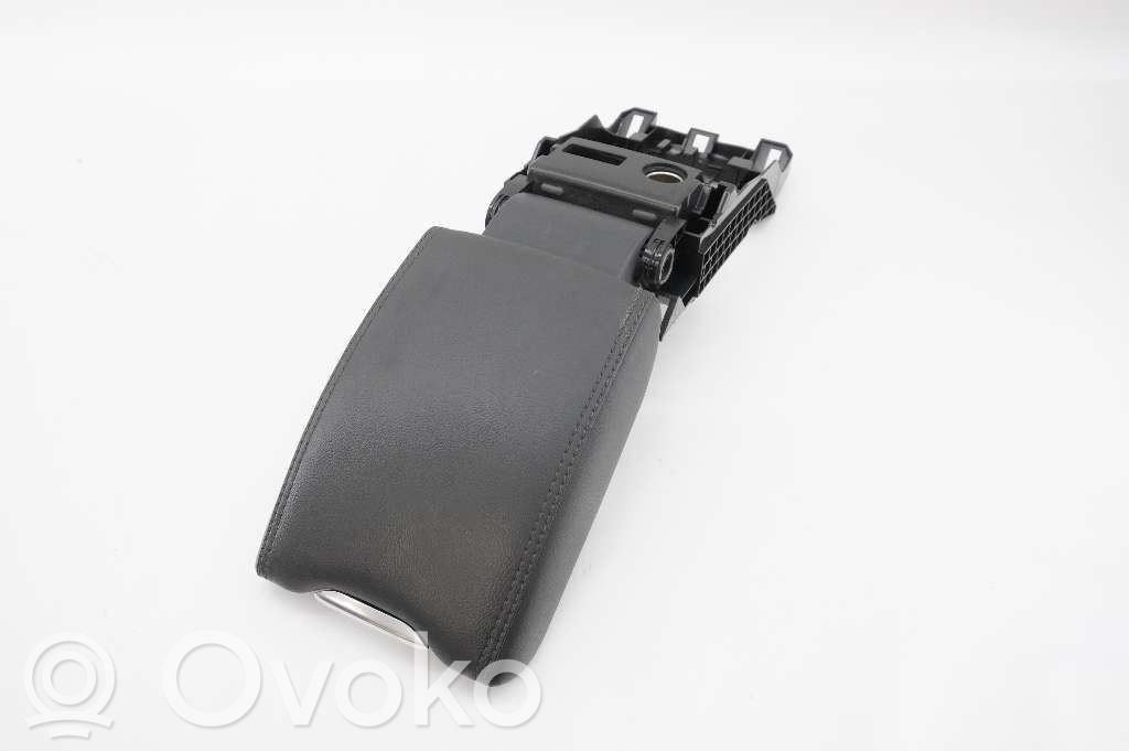 Volvo XC60 Reposabrazos 