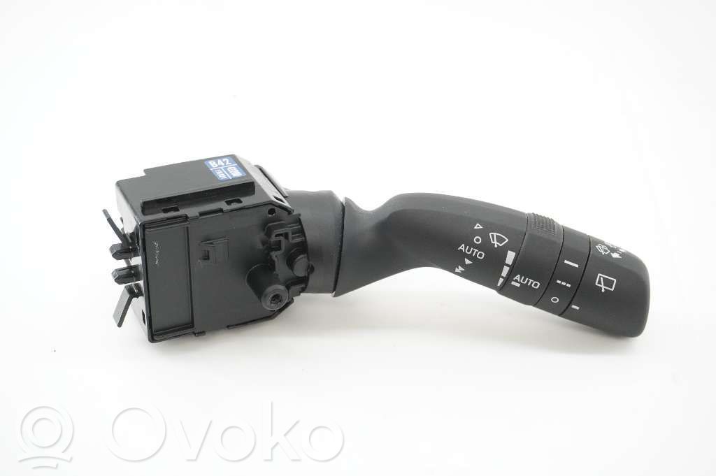 Toyota RAV 4 (XA50) Wiper control stalk 