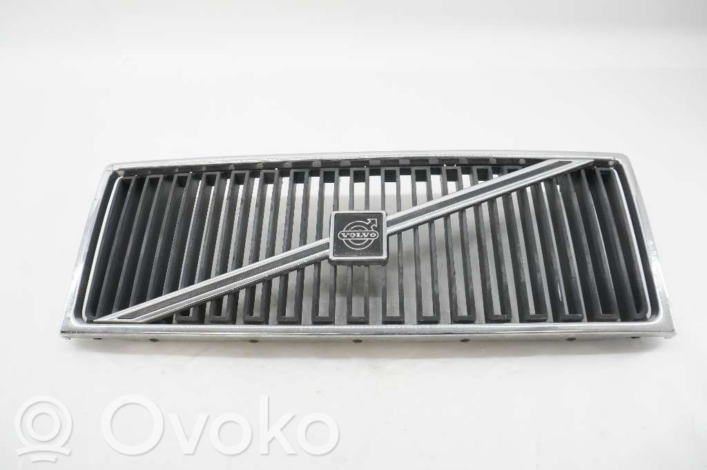Volvo 740 Kratka dolna zderzaka przedniego 