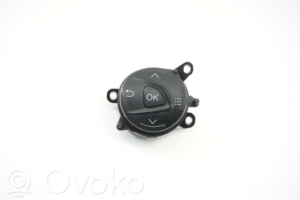Ford Transit -  Tourneo Connect Butoane/comutatoare pe volan 
