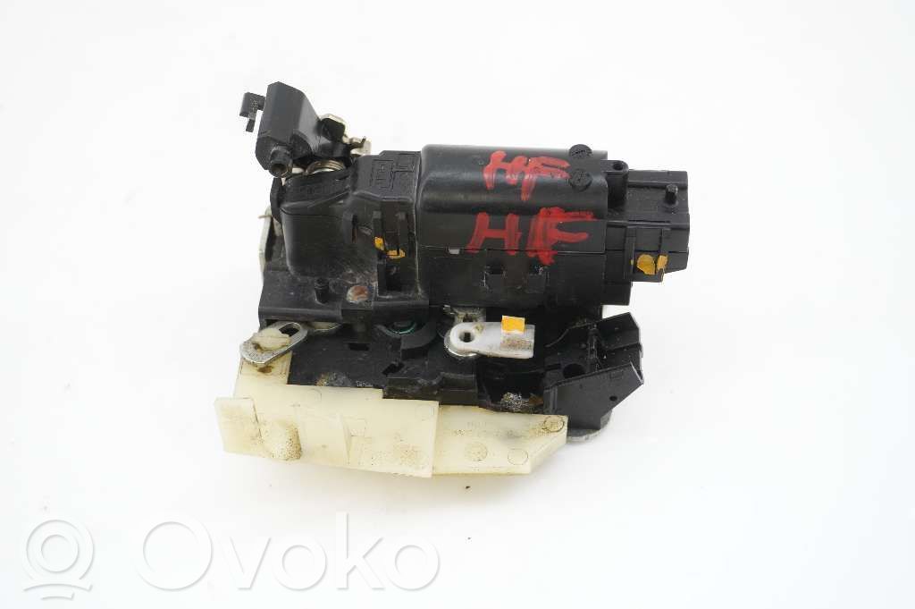 Dacia Duster Front door lock 