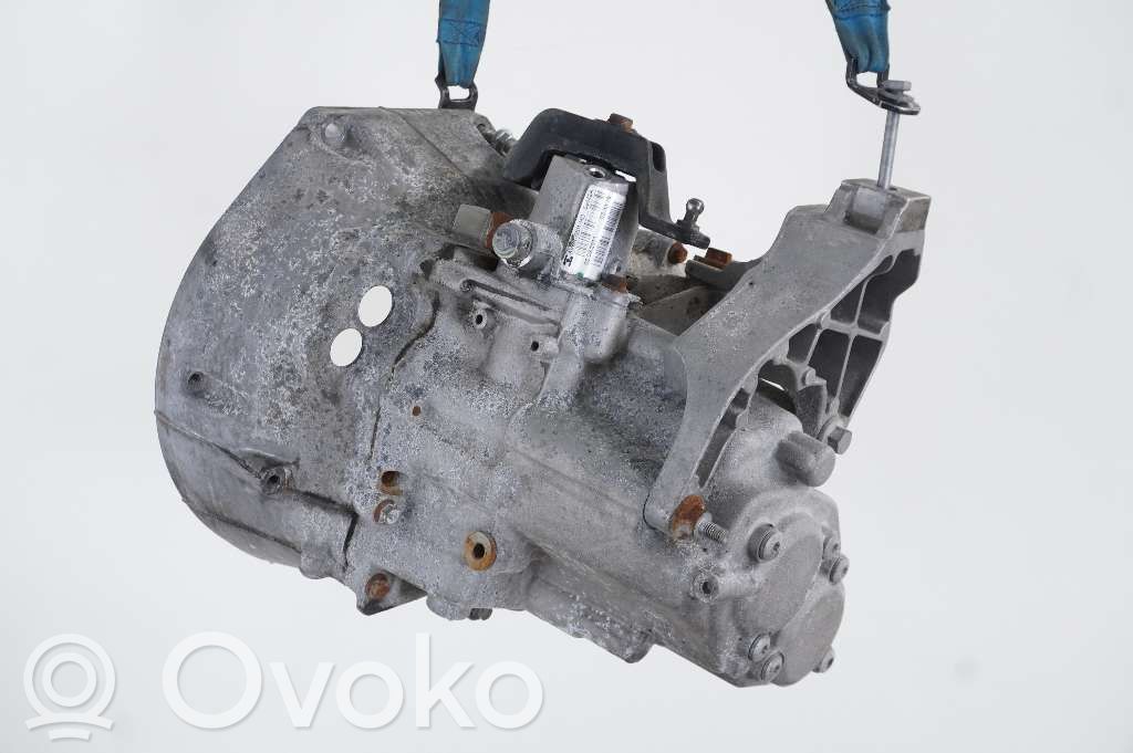 Volvo S40 Manualna 6-biegowa skrzynia biegów 