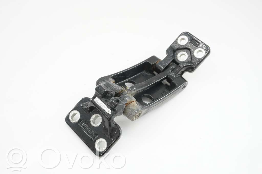 Volkswagen Crafter Rear door upper hinge 